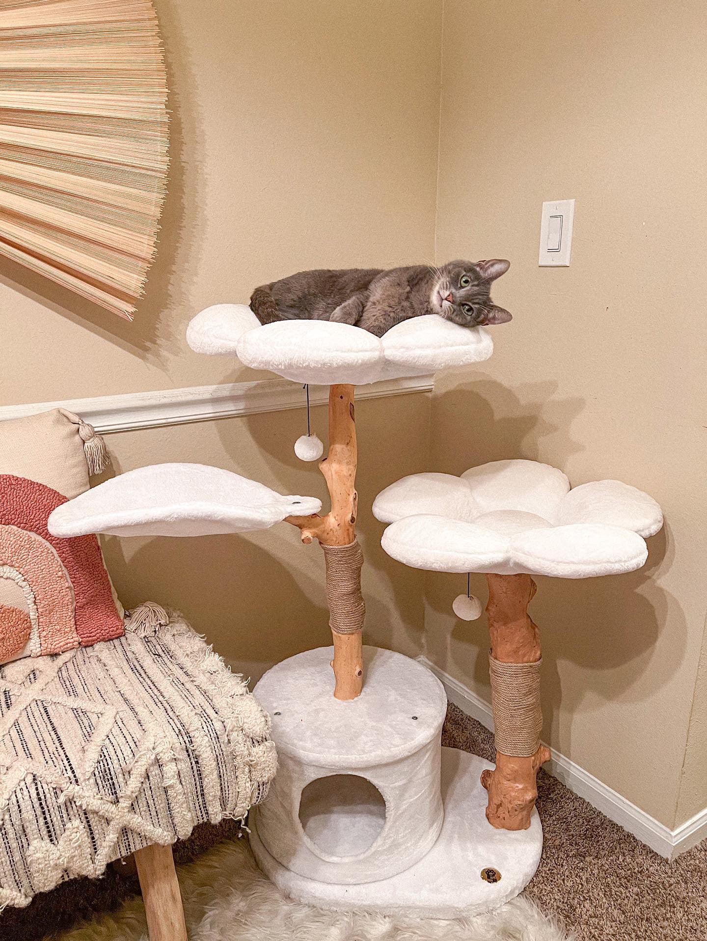 COZY PLUSH BLANC TRES - KBS FLORAL CAT TREE